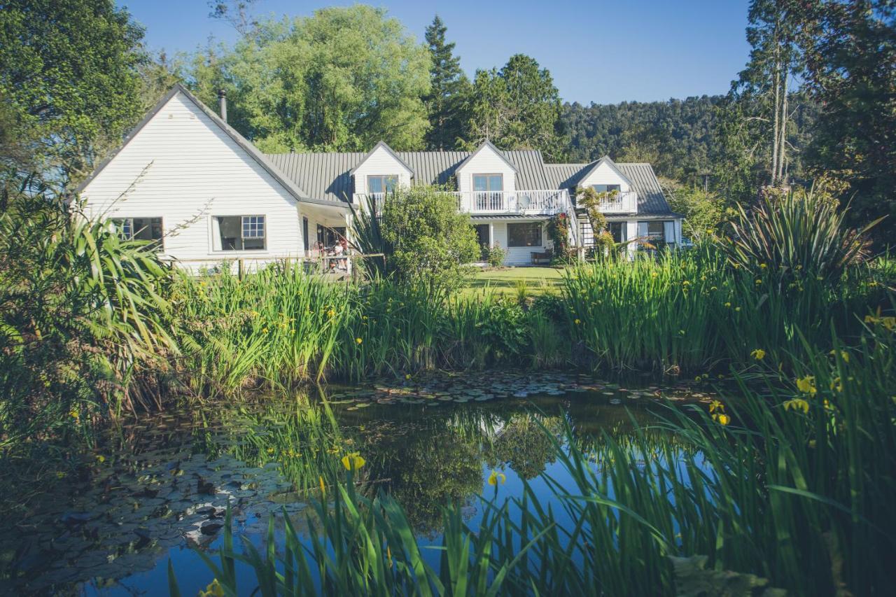 Westholm Lodge Harihari Eksteriør bilde
