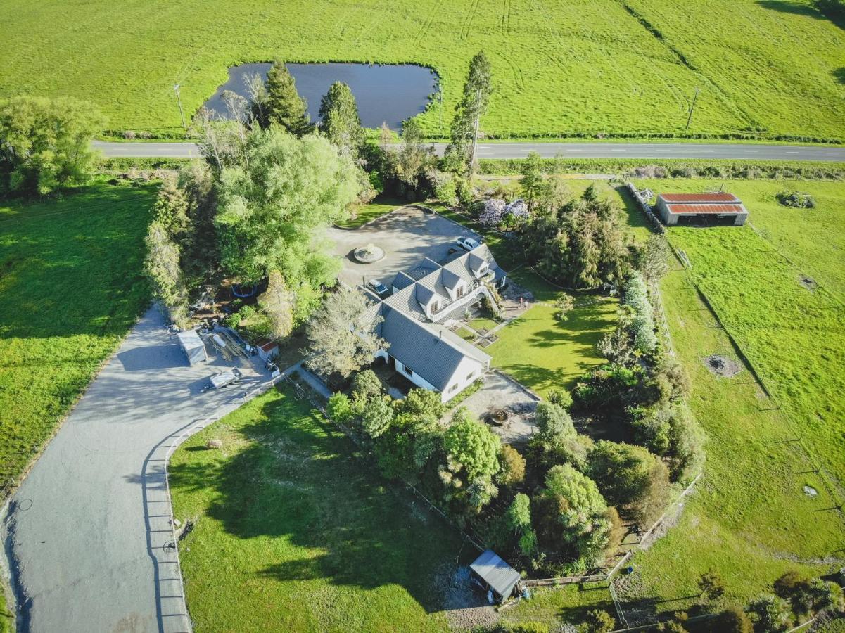 Westholm Lodge Harihari Eksteriør bilde