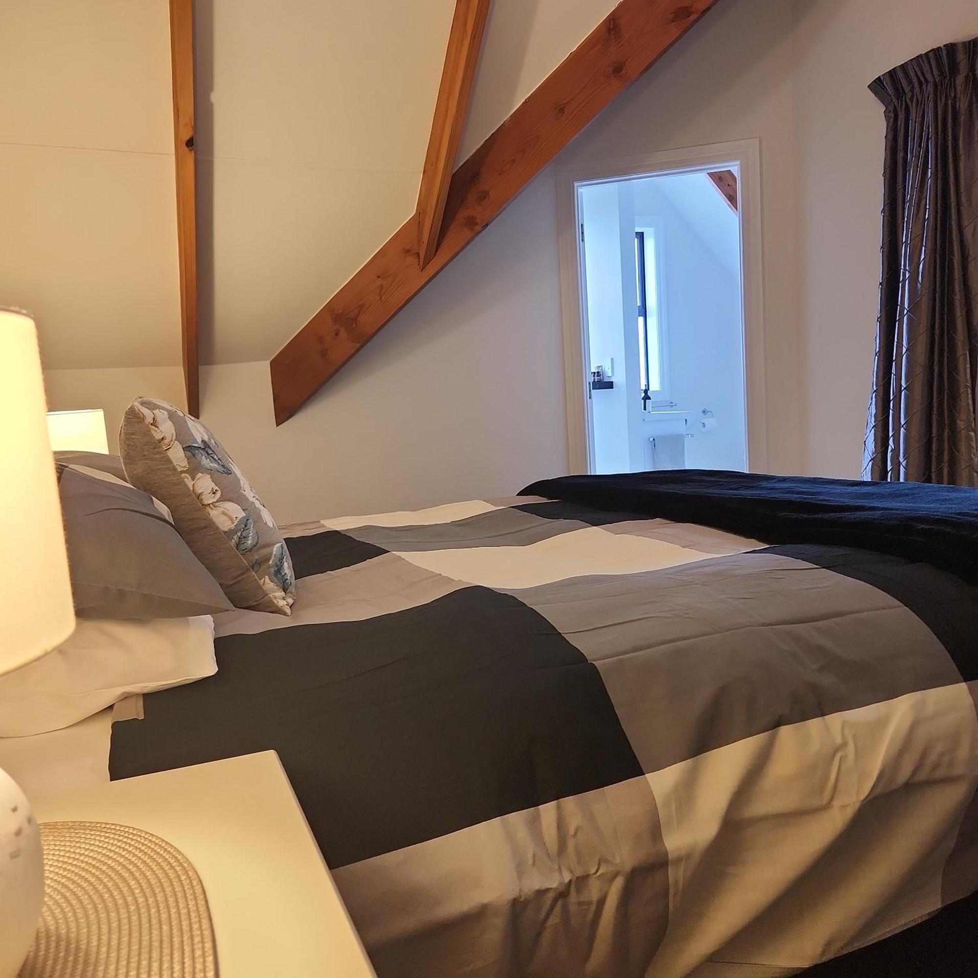 Westholm Lodge Harihari Eksteriør bilde